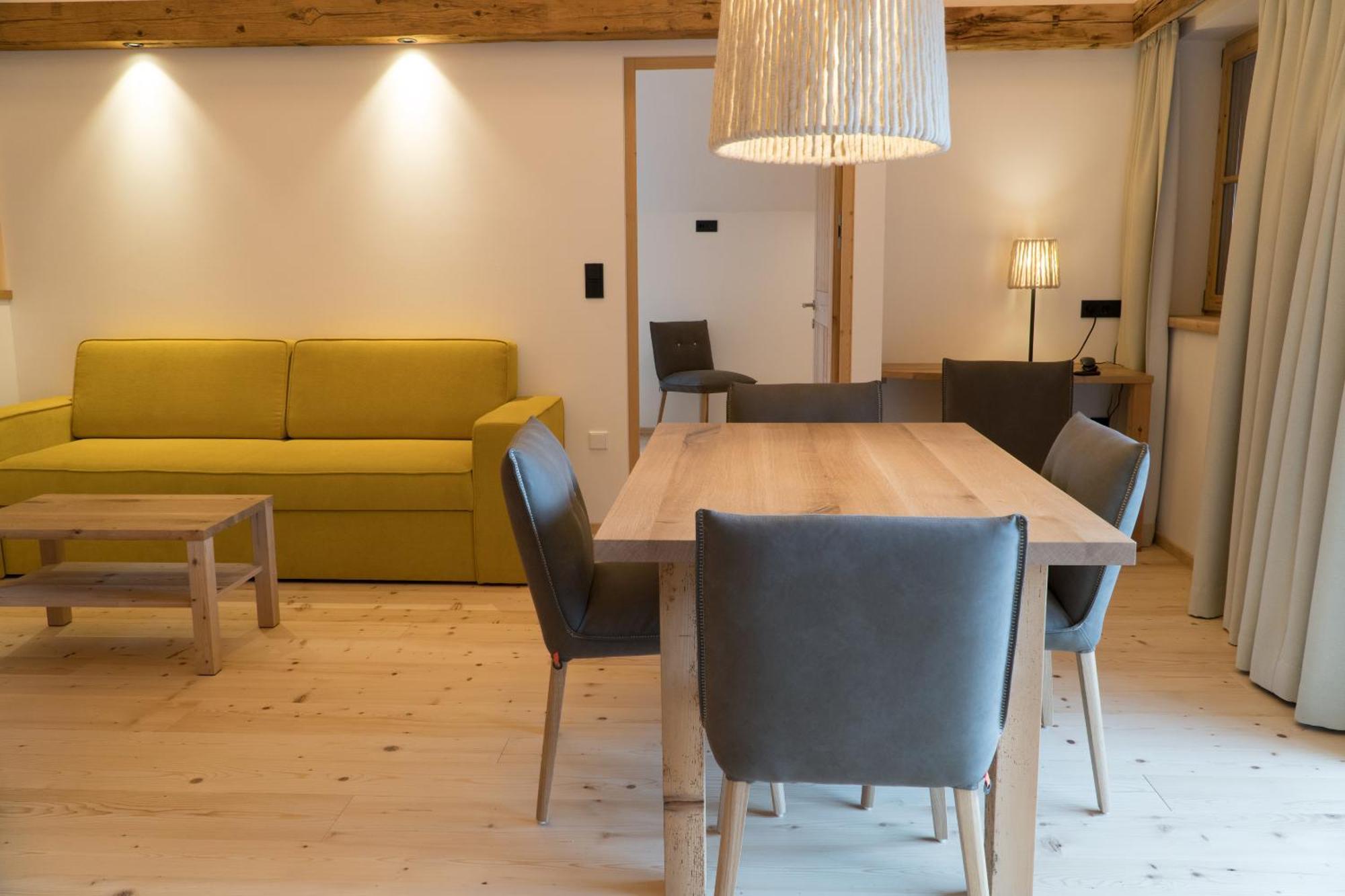 Ferienwohnung Huber unterm Baum Algund Zimmer foto