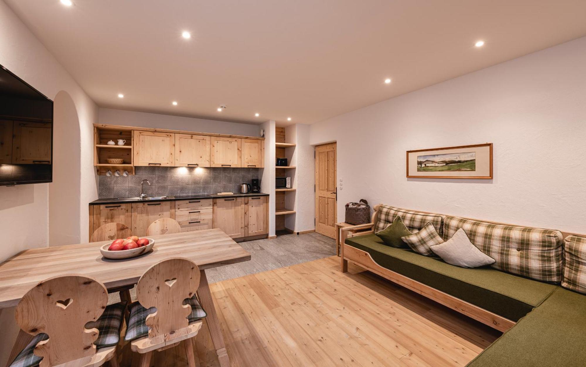 Ferienwohnung Huber unterm Baum Algund Zimmer foto