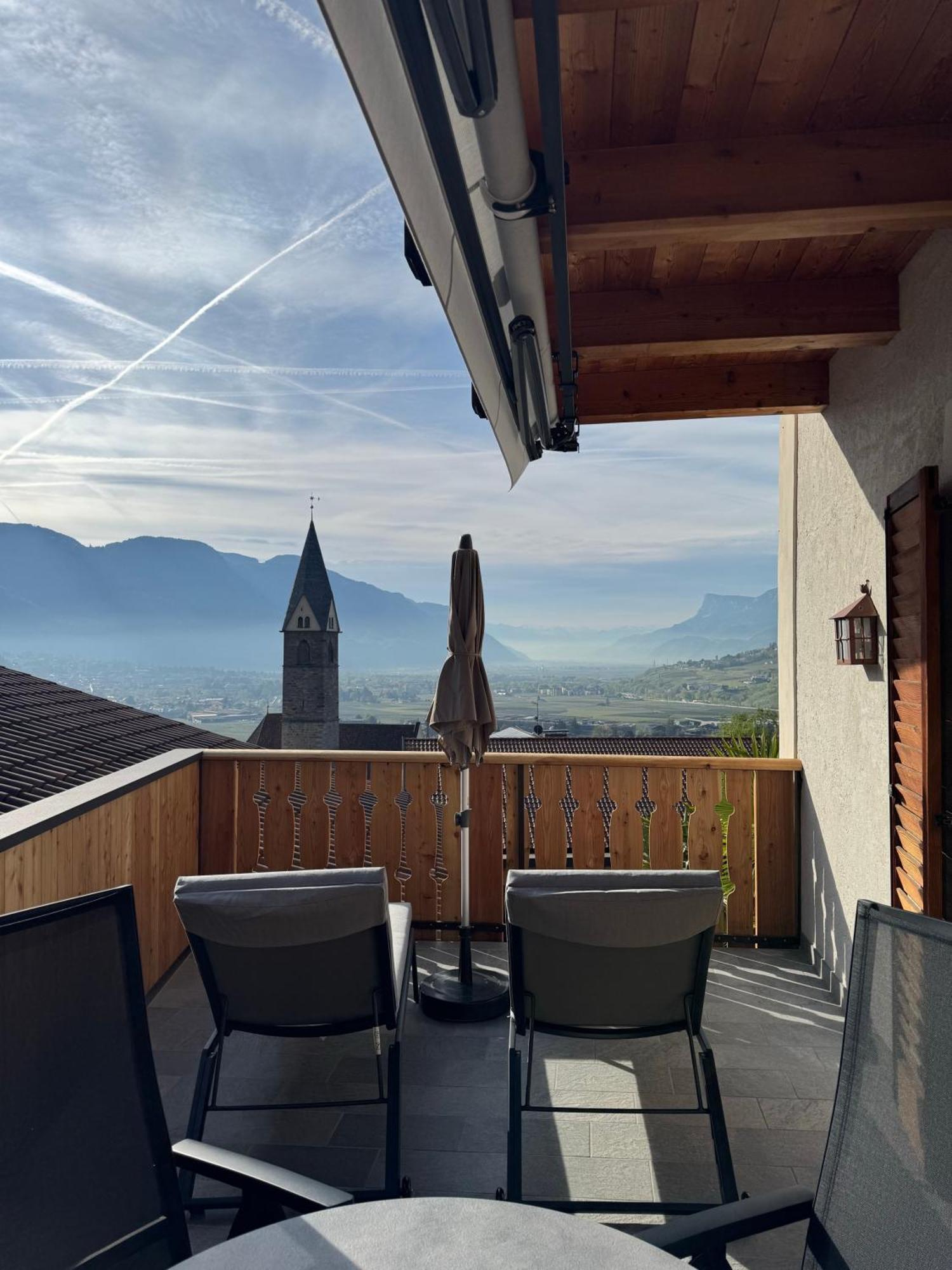 Ferienwohnung Huber unterm Baum Algund Zimmer foto